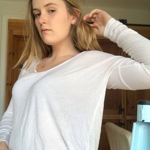 Long sleeve white V-neck shirt